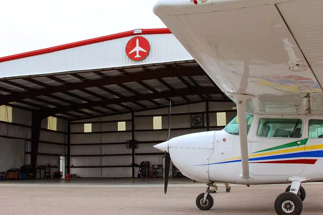 Red Arrow’s Hangar at Dona Ana Jetport (KDNA)